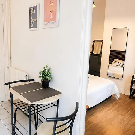 Apartment Cosy Avec Terrasse - Gare De A 2min *