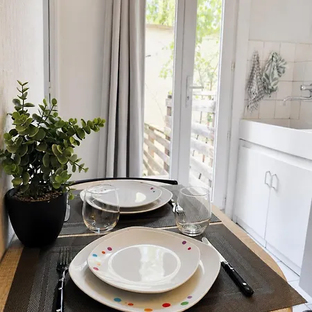 Cosy Avec Terrasse - Gare De A 2min Apartment