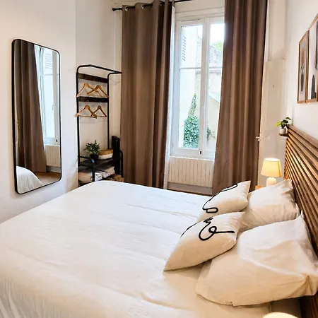 Cosy Avec Terrasse - Gare De A 2min Apartment *